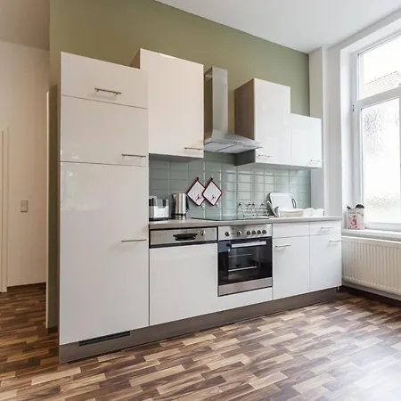 Grüne Ferienwohnung In Der Alten Apotheke