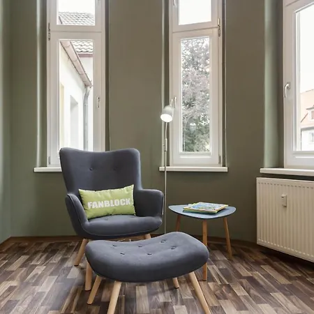 Apartment Grüne Ferienwohnung In Der Alten Apotheke *