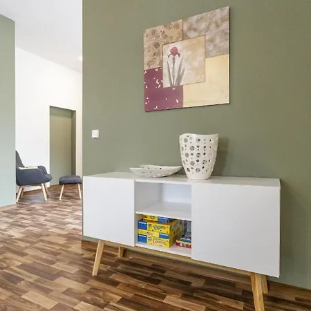 Grüne Ferienwohnung In Der Alten Apotheke *